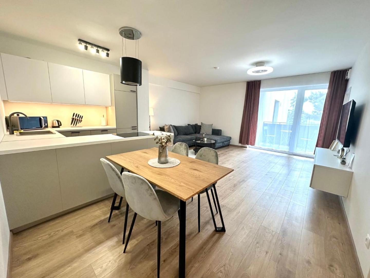 2 Room Apartment, New Building, Balcony, 208 Rovinka エクステリア 写真